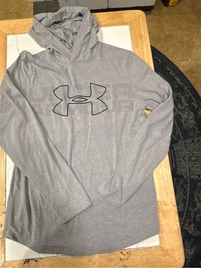 Under Armour Light Gray Hooded Long Sleeve Shirt